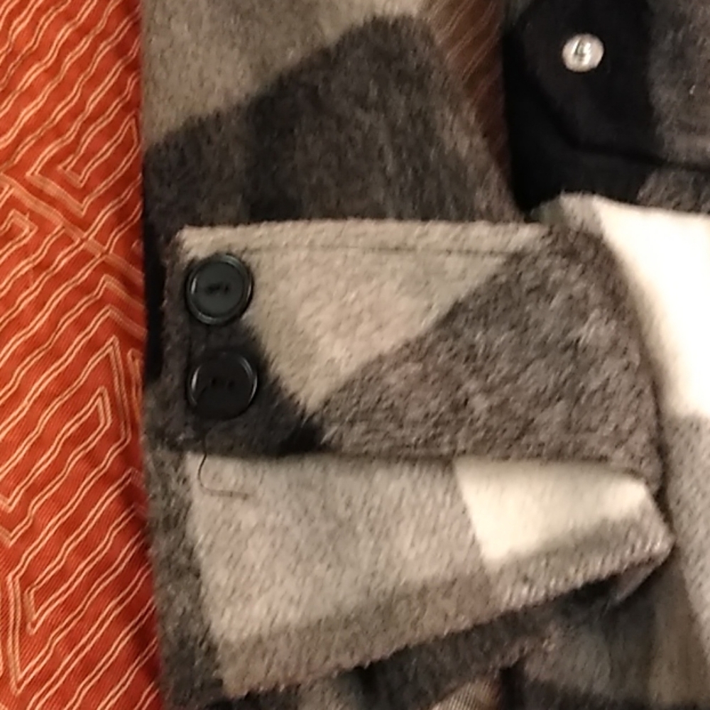 Coat - Picture 3 of 6